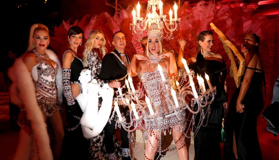 A hírességek legvadabb és legemlékezetesebb pillanatai a Met gála történetéből