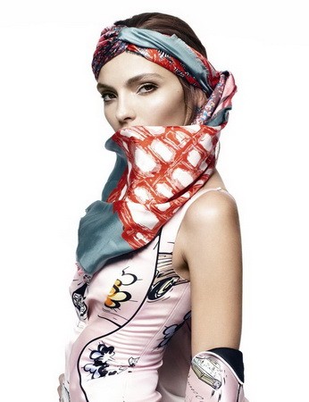 Ekkor már egyértelműen az új német topmodellnek tartotta a divatmagazin.