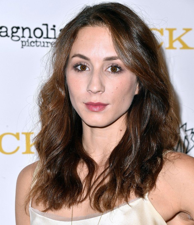 A Pretty Little Liars sztárjának frizurája mostantól egy rózsaszín bob!