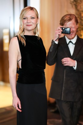 Találj valakit, aki olyan lelkesen fotóz, mint Kirsten Dunst színésznőt a férje, Jesse Plemons