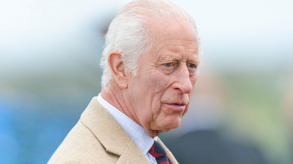 Károly király hitt abban, hogy édesanyja, Erzsébet királynő tovább élhet