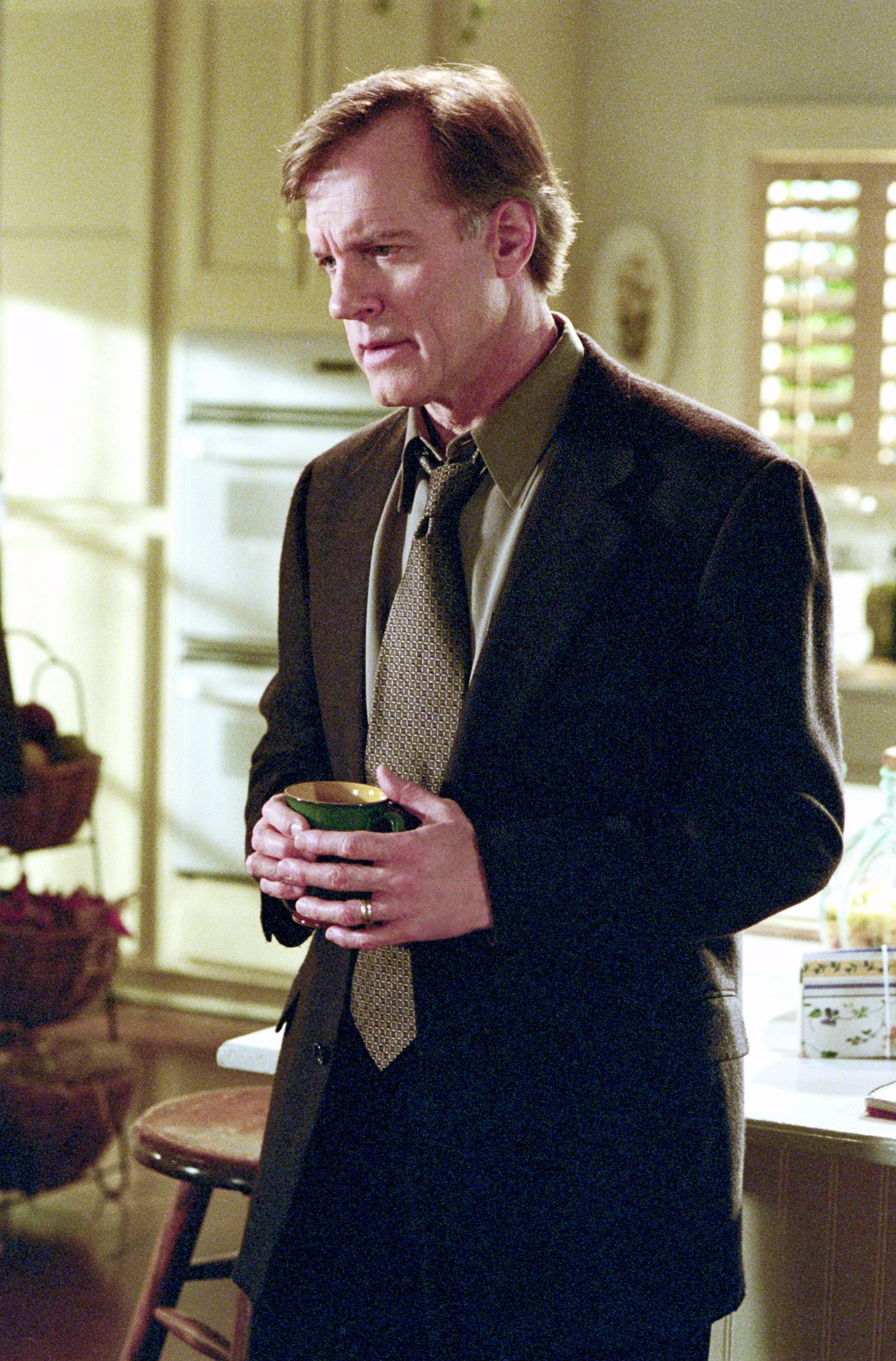 Stephen Collins alakította a családfőt, Eric Camdent a sorozatban.