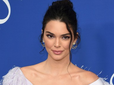 Egy kis inspiráció a fesztiválokra: Kendall Jenner szettje tökéletes és kényelmes ilyen alkalmakra