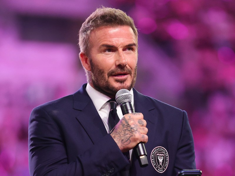 Az 51 éves David Beckham fotóján ámul a világ, mintha a Baywatch egyik vízimentőjét látnánk a képen