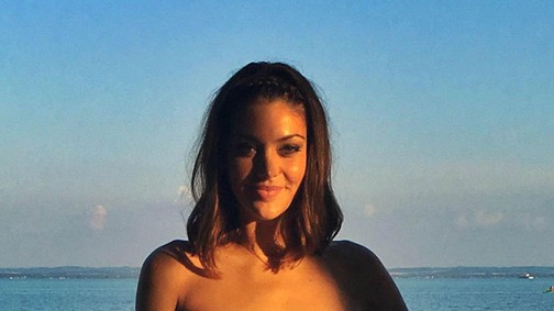 Kulcsár Edina újabb csinos bikinit mutat