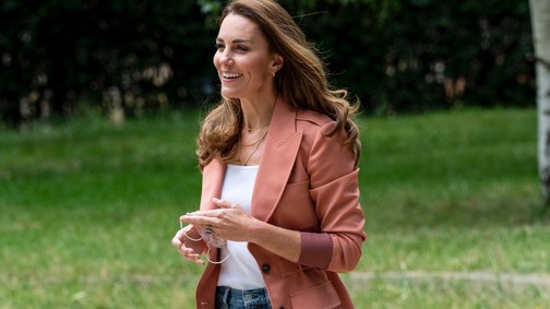 Katalin hercegné legemlékezetesebb szettjei pár ezer forintból kihozhatóak, és ezt be is bizonyítjuk!