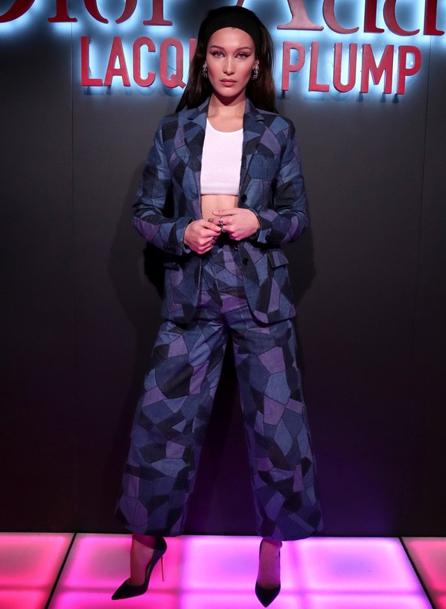 Bella Hadid Dior szerelésben