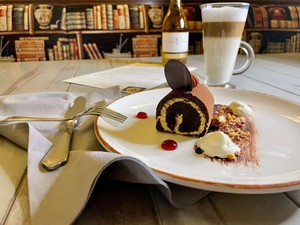 Bezár az ikonikus szálloda: Egy utolsó brunch a Gellért Hotelben