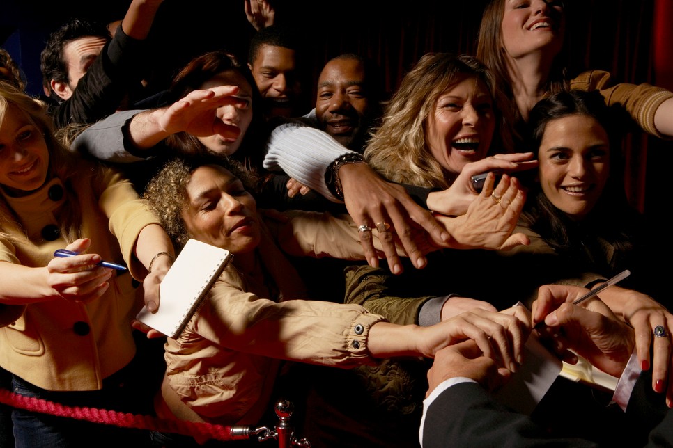 A hírességek iránti rajongás akár a személyiségfejlődésünkre is hatással lehet