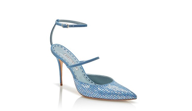 rihanna, manolo blahnik, cipő, kollaboráció, tűsarkú, alkalmi cipő, csizma, combközépig érő csizma