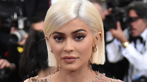 Hihetetlen! Kylie Jenner rájött, hogy a müzli finomabb tejjel!