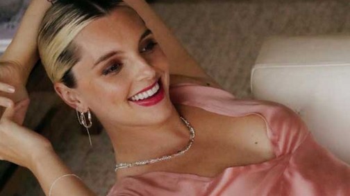 Get the Look: Így készítsd el Estée Lalonde modern ünnepi sminkjét!