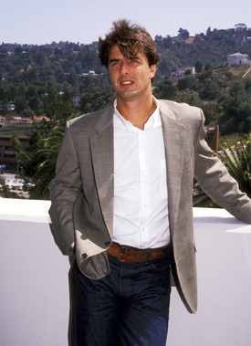 Az NBC 1991-es sajtóeseményén a hanyag elegancia mellett döntött: farmert kombimált fehér inggel és szürke zakóval. 