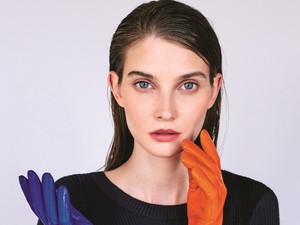 A cél, hogy a kesztyűs szakma újra felkerüljön az oktatási térképre - beszélgetés Hornicz Bernadettel, a Pécsi Kesztyű tulajdonosával