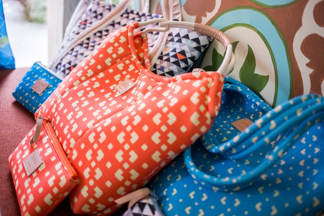 Saját tervezésű minták és anyagok a  magyar PELSO fürdőruhamárka kollekciójában