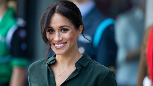 Te kiszúrtad? Ezért beszél most mindenki Meghan Markle gyűrűjéről