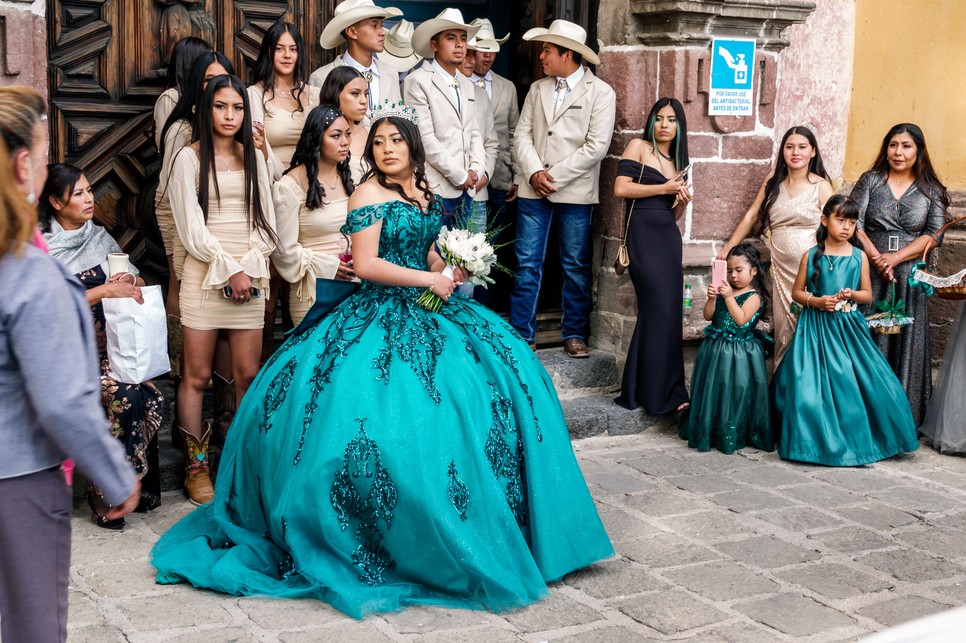 Készülődés a quinceaneára - San Miguel de Allende, Guanajuato, Mexikó