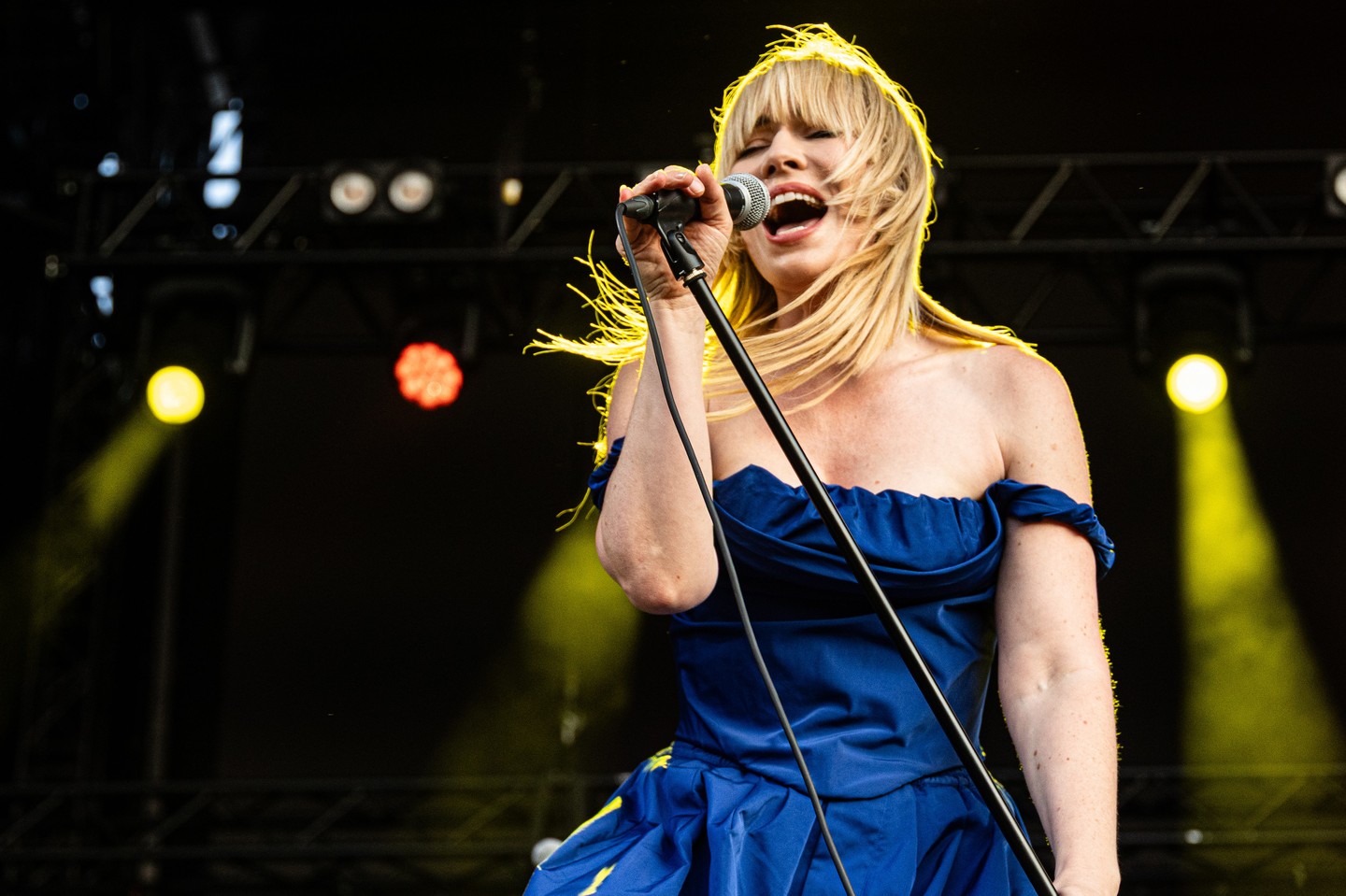 Natasha Bedingfield - A 2000-es évek ikonikus hangja a nosztalgia erejével és örökzöld popslágereivel - például az Unwritten vagy a Pocketful of Sunshine című dalaival- varázsolja el a közönséget.