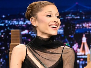 Ariana Grande közleményt adott ki, az egészségi állapotáról vallott