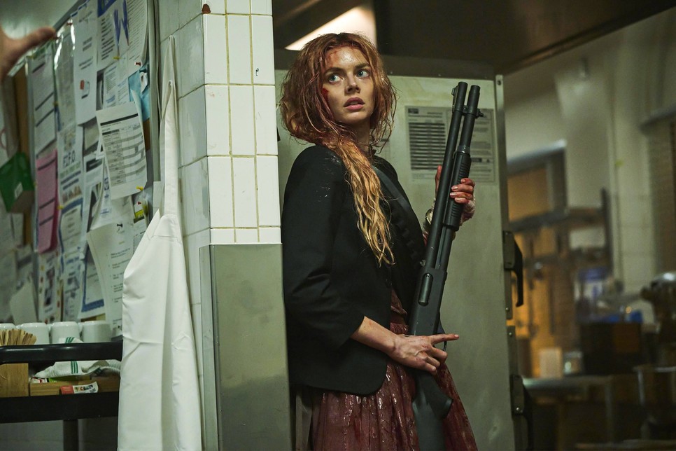 Az Aki bújt első része pazar lett, de vajon a folytatásra is megéri ráfordítani az időt?