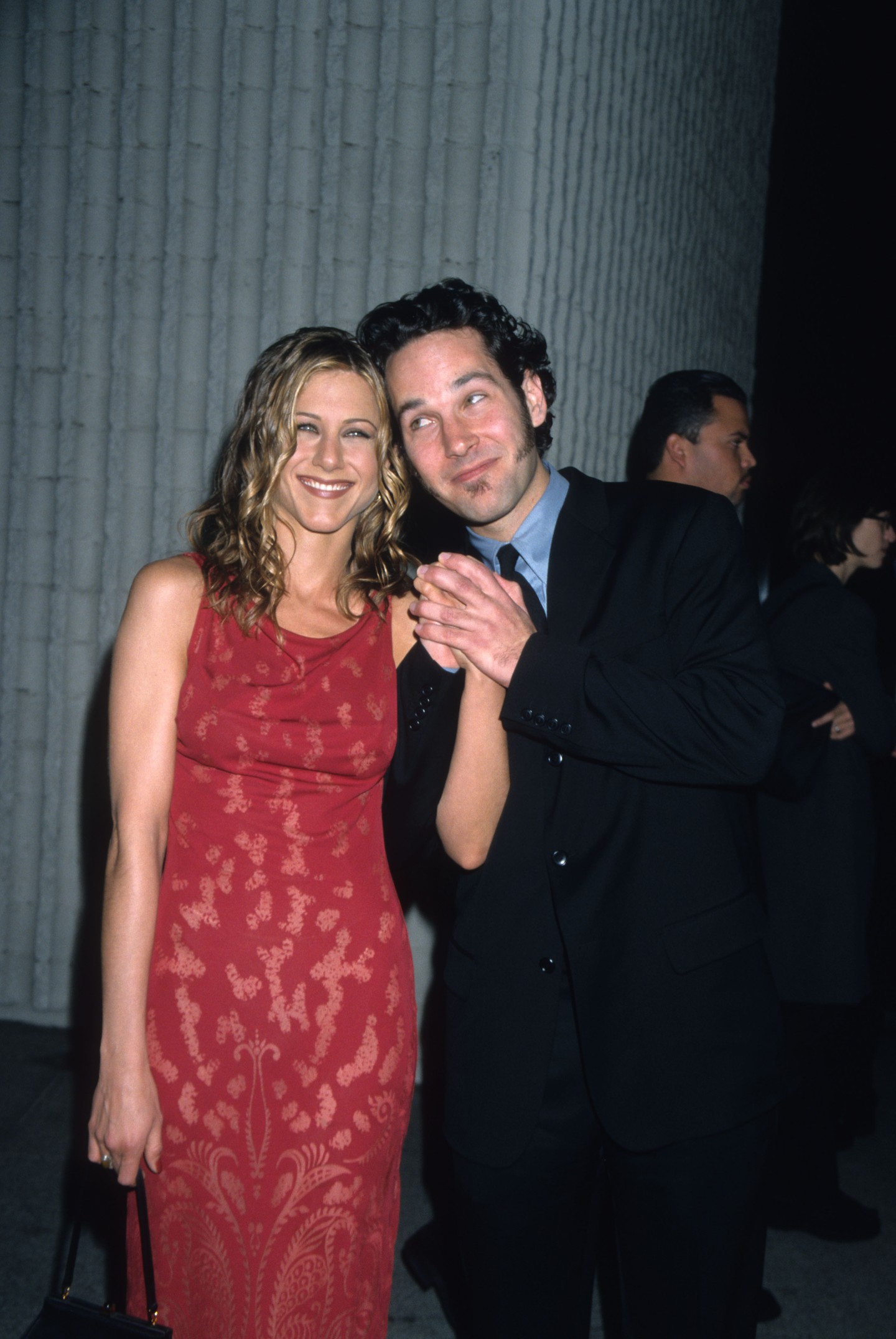 Paul Rudd (Hangya) a Vágyaim netovábbja című film 1998-as premierjére kolléganőjével, Jennifer Anistonnal érkezett. Akkoriban azt rebesgették, hogy több van köztük barátságnál...