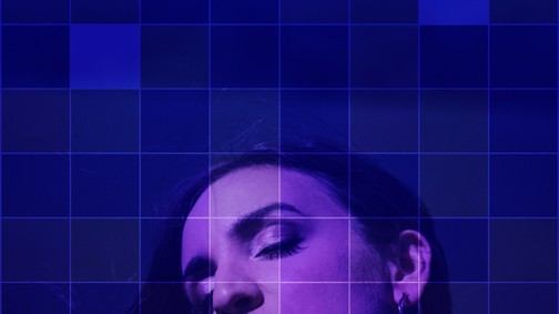 Kozmofobe néven debütál az énekes-dalszerző-producer Törőcsik Hanna