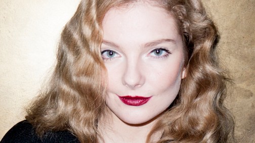 Fáradt szőkén is ragyog Mihalik Enikő