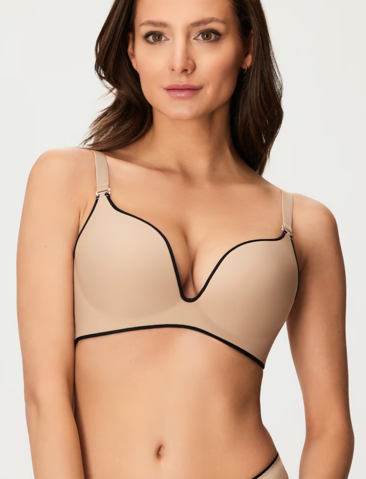 Merevítő nélküli Push-Up melltartó MIRACLE ONE - Astratex 27 490 Ft.  GLAMOUR-napok X-Mas Week -25%