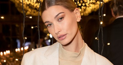 Hailey Bieber szebb és szőkébb mint valaha