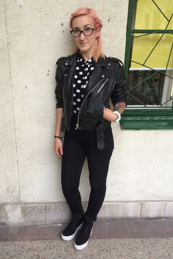 Bőrdzsekiben búcsúzik Zsanett