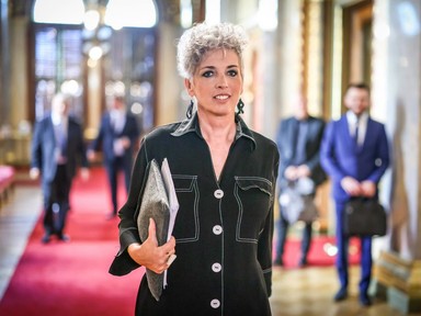Ő a magyar parlament egyik legstílusosabb nője, Bódis Kriszta ruháit a hibái ellenére is imádják a szakértők