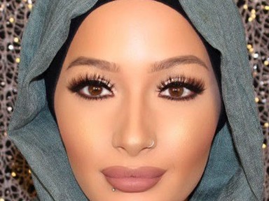 A CoverGirl megint nagyot üt: Itt van az első muszlim szépségnagykövet