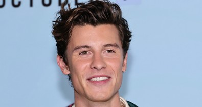 Mi történt Shawn Mendes hajával?