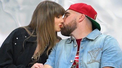 Kimondta a boldogító igent Taylor Swift és Travis Kelce, ez a három luxusmárka tervezte a menyasszony szettjét