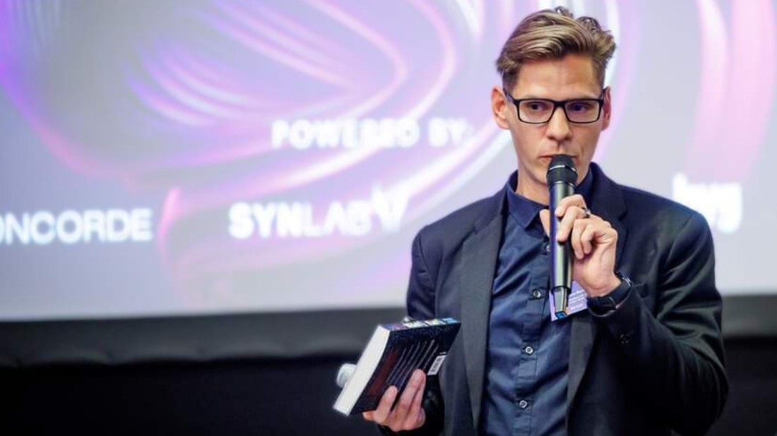 thuroczy-bertalan-glamour