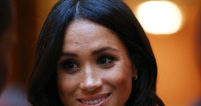 Meghan Markle is rájött, hogy ez a szín áll neki a legjobban! Ismét gyönyörű ruhát választott!