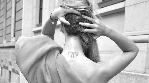 Édes tetoválások egy nagyon menő csajtól