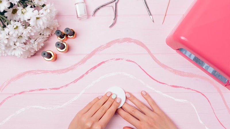 Így szabadulj meg a géllakkodtól anélkül, hogy károsítanád a körmöd!