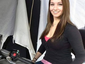 Kis Viktória a motoros mentősökért