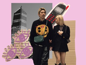 A japán fiatalokat tréningeken tanítják a szemkontaktusra, mert nem megy nekik