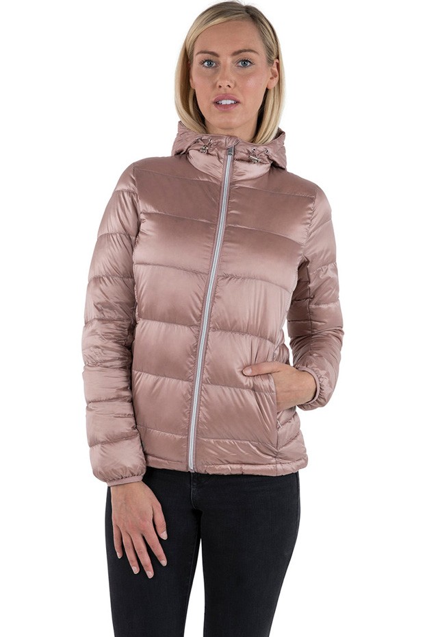 Trespass MOST: 17 199Eredeti ár: 76 399 