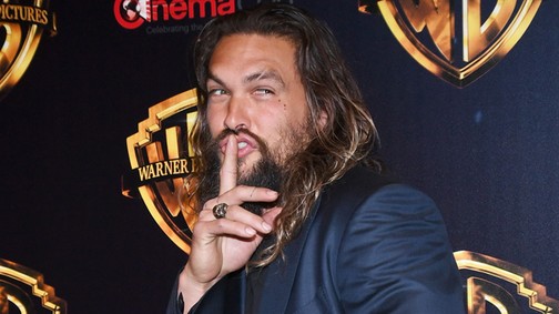 Vegyél egy nagy levegőt: Khal Drogo strandol