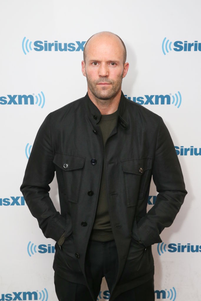 Jason Stathamnak nincs problémája a szexjelenetekkel, de véleménye szerint a kamerák mögötti zűrzavar nehezíti a felvételeket