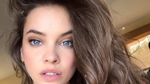 Huh, ez szexi: Palvin Barbi topless fotót posztolt
