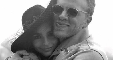 Te is viselheted Emily Ratajkowski esküvői ruháját, csak be kell sétálnod a kedvenc boltodba