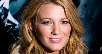 Top 15: Blake Lively tökéletesen rendezetlen frizurái