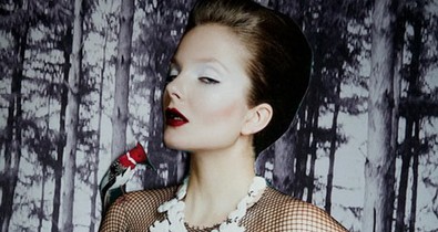 Megigéz, felkavar és elcsábít Mihalik Enikő