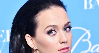 Bocs Katy Perry, de milyen egy ténsasszony vagy ebben a ruhában?
