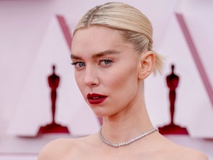 Vanessa Kirby egy alabástrom látomás volt az Oscar-gálán