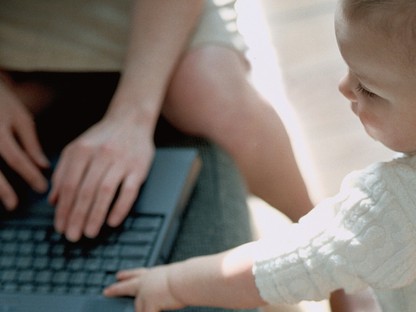 Így éltem meg anyaként a karantént: A GLAMOUR vezető szerkesztőjének őszinte beszámolója